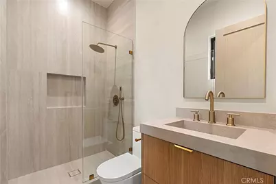 5525 Carpenter Avenue, Valley Village, CA 91607 - Photo 27