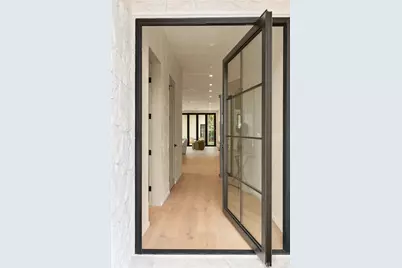 5525 Carpenter Avenue, Valley Village, CA 91607 - Photo 5