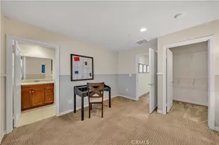 14102 W Chapparel Ln, Van Nuys, CA 91405 - Photo 21