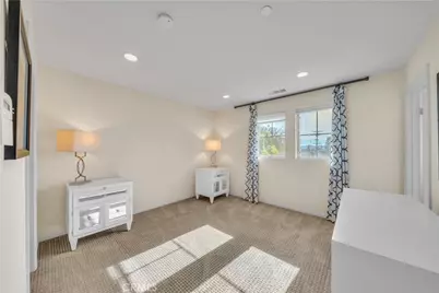 14102 W Chapparel Lane, Van Nuys, CA 91405 - Photo 15