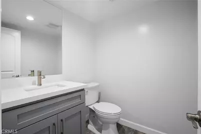227 E Burbank #C, Burbank, CA 91502 - Photo 17