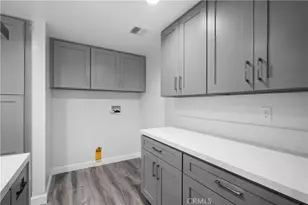 227 E Burbank, Burbank, CA 91502 - Photo 5