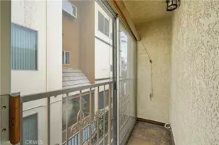 227 E Burbank, Burbank, CA 91502 - Photo 21