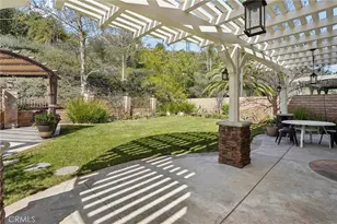 28643 Silverking, Saugus, CA 91390 - Photo 43