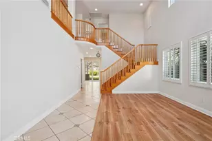 28643 Silverking, Saugus, CA 91390 - Photo 3