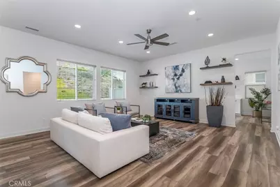 28695 Windbreak Terrace, Saugus, CA 91350 - Photo 9