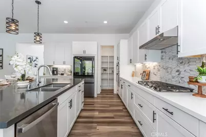 28695 Windbreak Terrace, Saugus, CA 91350 - Photo 19