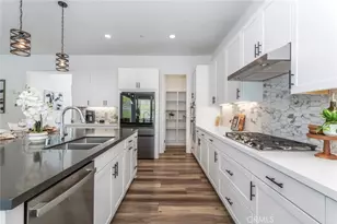 28695 Windbreak Terrace, Saugus, CA 91350 - Photo 17