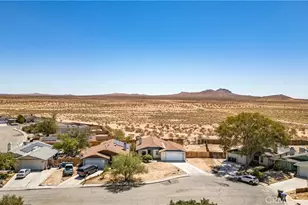21020 Pippin, California City, CA 93505 - Photo 17