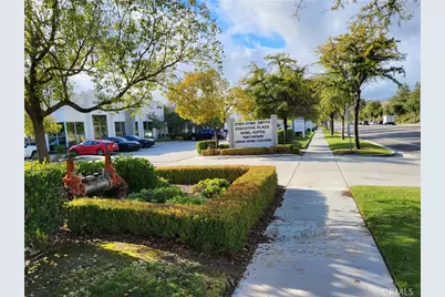 27951 Smyth Drive, Valencia, CA 91355 - Photo 5