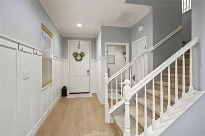 19833 Christopher Lane, Saugus, CA 91350 - Photo 5