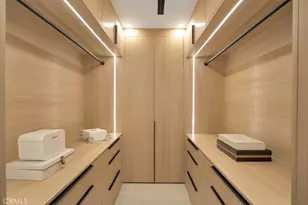 11107 Kling St, North Hollywood, CA 91602 - Photo 25