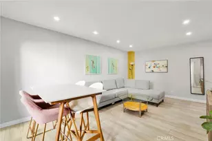 18307 Burbank, Tarzana, CA 91356 - Photo 5