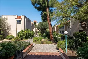 18307 Burbank, Tarzana, CA 91356 - Photo 19