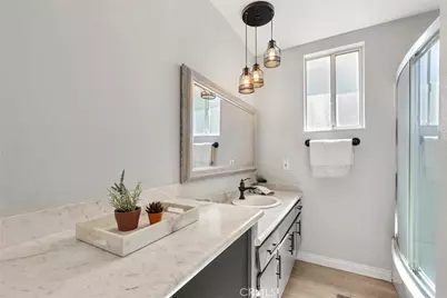 18307 Burbank #5, Tarzana, CA 91356 - Photo 15