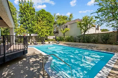 5640 Etiwanda Avenue #1, Tarzana, CA 91356 - Photo 31