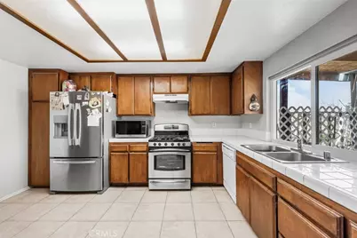 40140 Ridgemist Street, Lake Los Angeles, CA 93591 - Photo 17