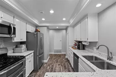 18 Brookdale, Irvine, CA 92604 - Photo 9