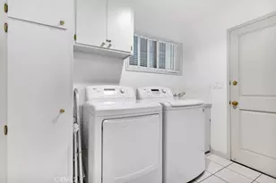 16700 Bosque Dr, Encino, CA 91436 - Photo 43