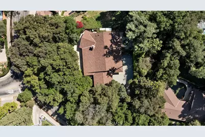 16700 Bosque Drive, Encino, CA 91436 - Photo 59