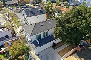 15944 Valerio St, Van Nuys, CA 91406 - Photo 47