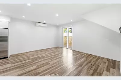 15944 Valerio Street, Van Nuys, CA 91406 - Photo 19