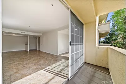10824 Bloomfield #108, Toluca Lake, CA 91602 - Photo 7