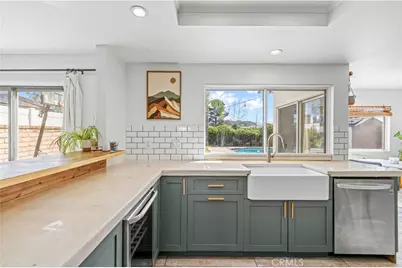 22930 Las Mananitas, Valencia, CA 91354 - Photo 19