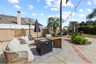 22930 Las Mananitas, Valencia, CA 91354 - Photo 47