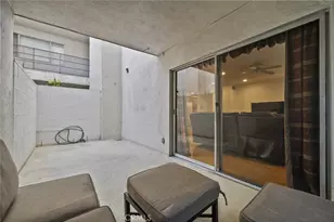 4445 Cartwright Ave, Toluca Lake, CA 91602 - Photo 13
