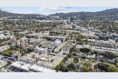 4445 Cartwright Avenue #106, Toluca Lake, CA 91602 - Photo 37