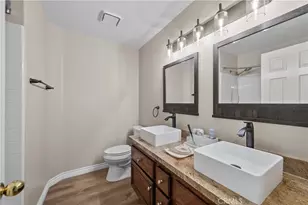 27488 Bridgewater Dr, Valencia, CA 91354 - Photo 21