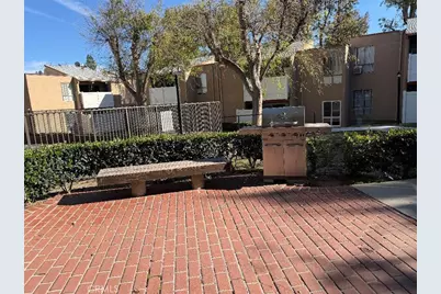 10331 Lindley Avenue #105, Northridge, CA 91326 - Photo 19