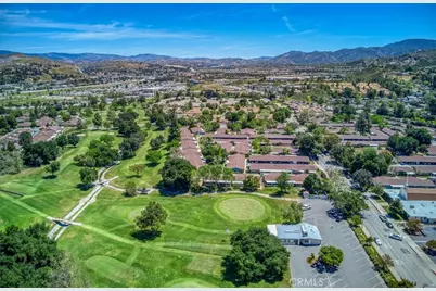 19334 Oak Crossing, Newhall, CA 91321 - Photo 23