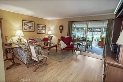 19334 Oak Crossing, Newhall, CA 91321 - Photo 3