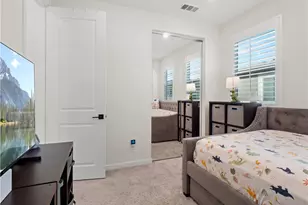 27129 Valley Oak, Valencia, CA 91381 - Photo 23