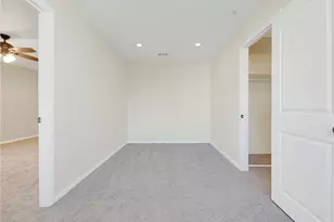 6215 Glide Ave, Woodland Hills, CA 91367 - Photo 7