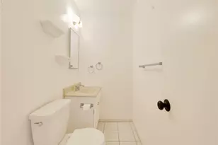 6215 Glide Ave, Woodland Hills, CA 91367 - Photo 27