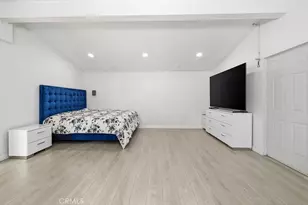 17106 Mandarin Ct, Granada Hills, CA 91344 - Photo 19