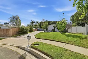 17106 Mandarin Ct, Granada Hills, CA 91344 - Photo 35