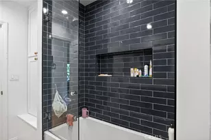 18624 Gledhill St, Northridge, CA 91324 - Photo 27