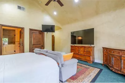 655 N Meyer Street, San Fernando, CA 91340 - Photo 19