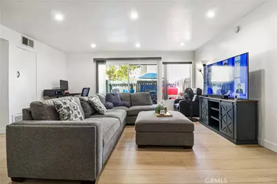 5700 Etiwanda #105, Tarzana, CA 91356 - Photo 7