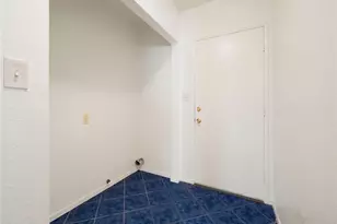 1207 E 76th, Los Angeles, CA 90001 - Photo 11