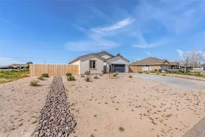 20349 90th St, California City, CA 93505 - Photo 5