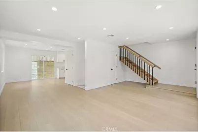 7010 Lennox Avenue, Van Nuys, CA 91405 - Photo 5