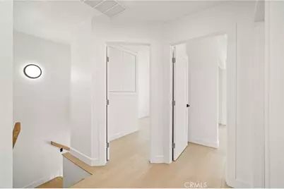 7010 Lennox Avenue, Van Nuys, CA 91405 - Photo 21