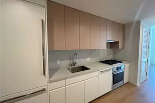 877 Francisco, Los Angeles, CA 90017 - Photo 3