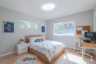 23952 Nomar St, Woodland Hills, CA 91367 - Photo 17