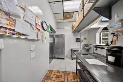 14344 Ventura Boulevard, Sherman Oaks, CA 91604 - Photo 9